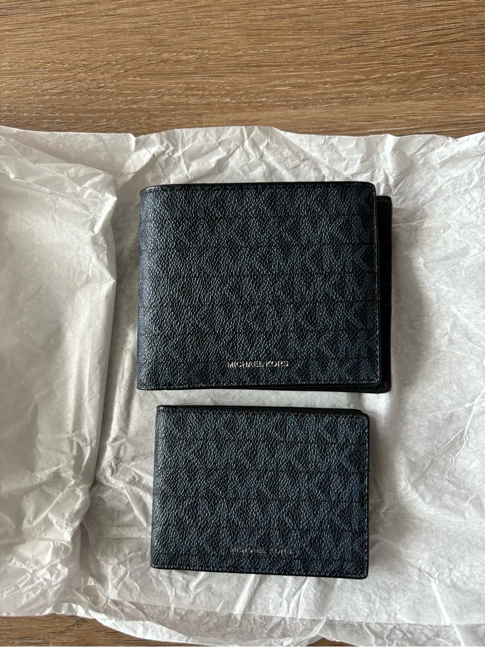 Michael Kors Men's Signature Leather Wallet